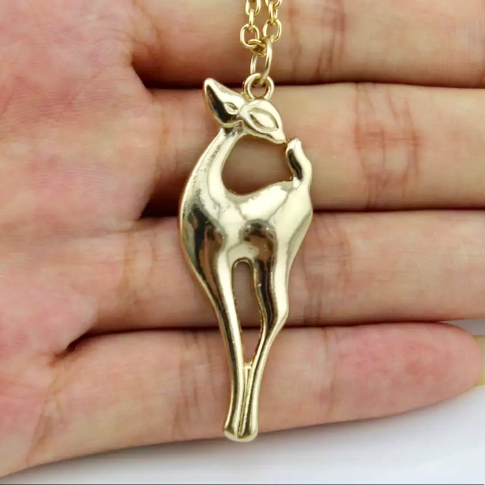 ✨New✨Deer Gold Charm Necklace✨